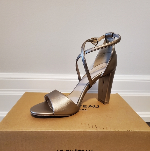 Le Chateau Champagne Heels - Picture 1 of 2